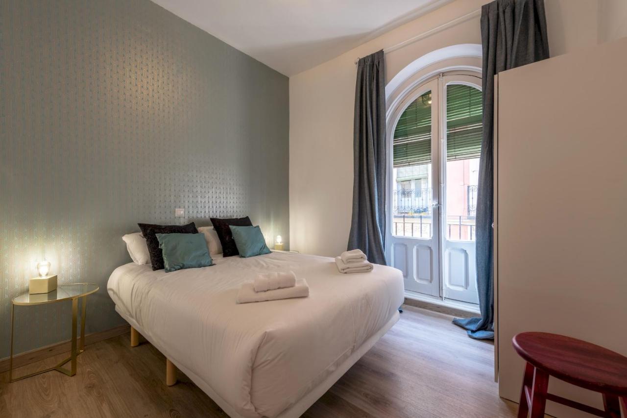 3 Bedrooms 1 Bathroom Furnished - Lavapies- Mintystay Madrid Eksteriør bilde